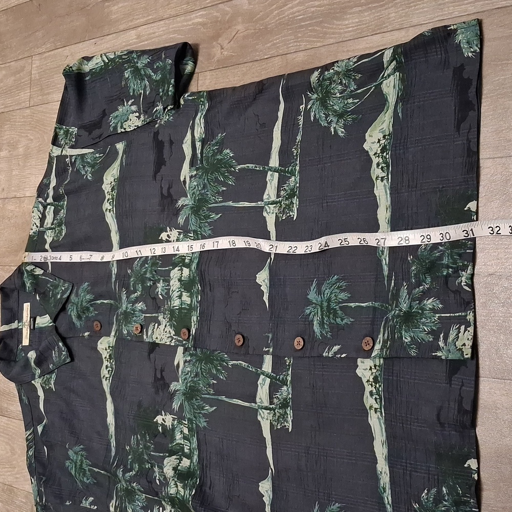 Mens Tommy Bahama 100% Silk Palm Trees Button Down Top Shirt‎ - Picture 3 of 6